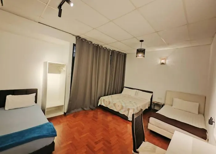 12 George Town 6Room Terrace Gurney Heritage Adventist Hospital Restaurant Shopping Mall