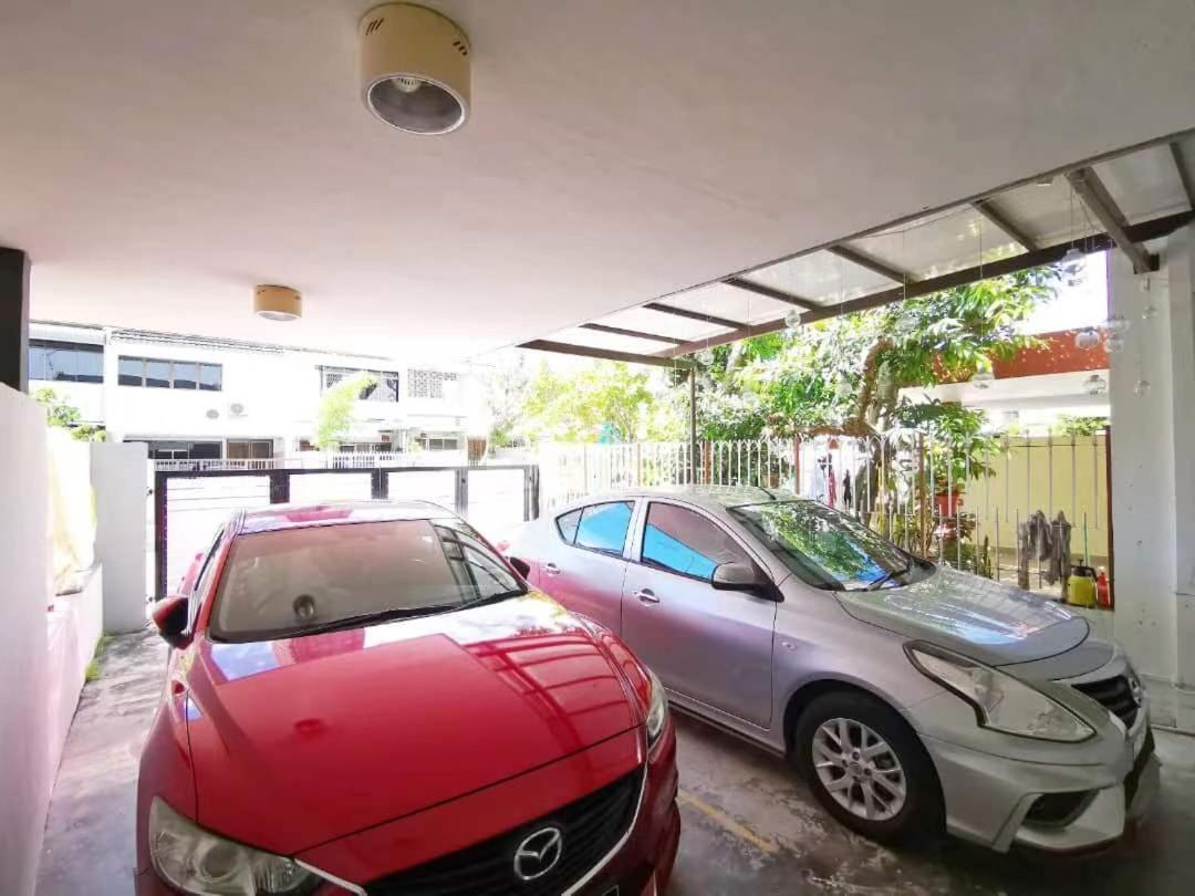 12 6room Terrace Gurney Heritage Adventist Hospital Restaurant Shopping Mall Holiday home George Town