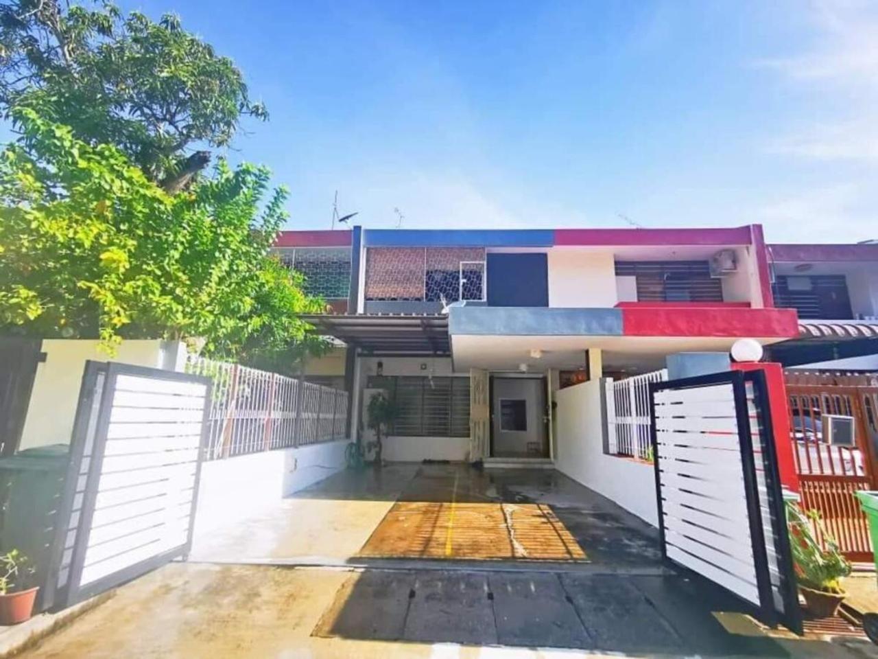 12 6room Terrace Gurney Heritage Adventist Hospital Restaurant Shopping Mall