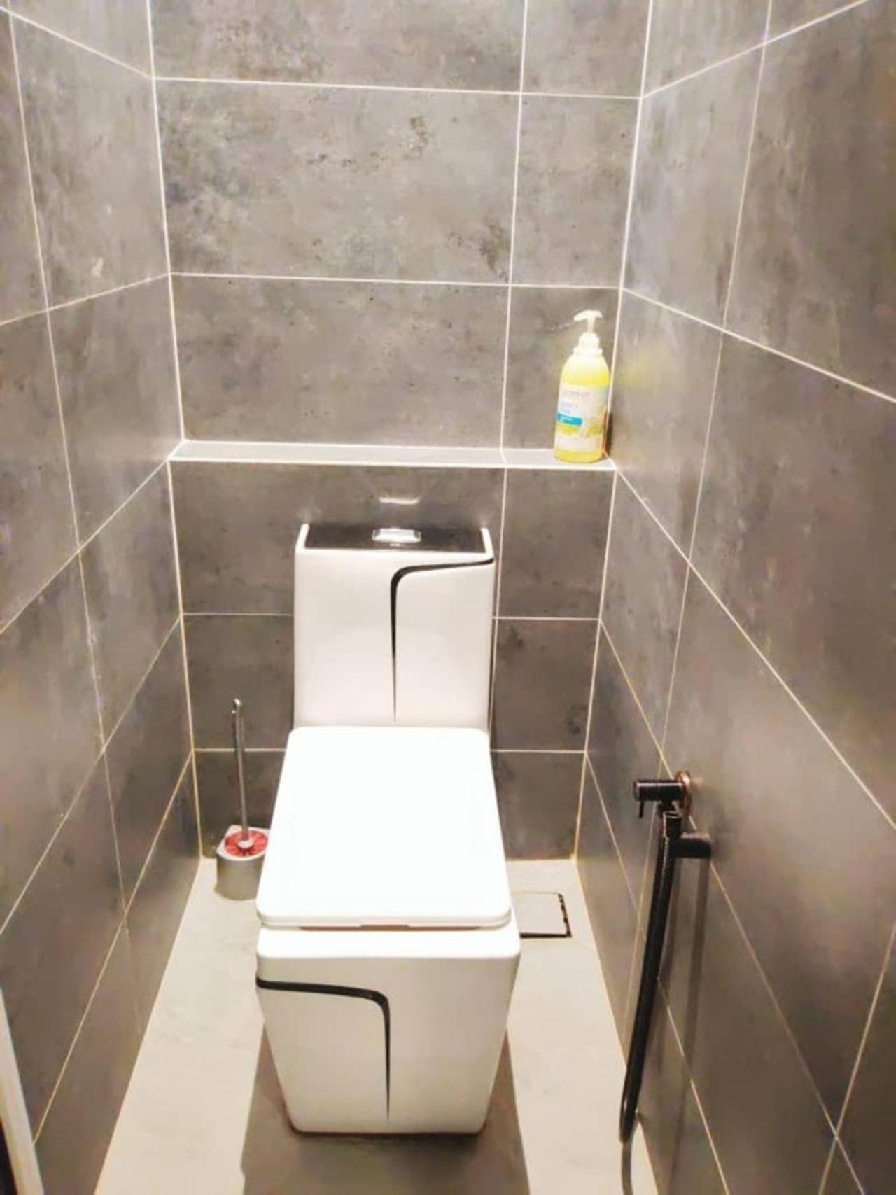 12 6room Terrace Gurney Heritage Adventist Hospital Restaurant Shopping Mall Holiday home